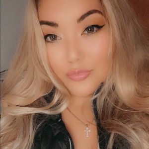 Meet your Posher, Briana